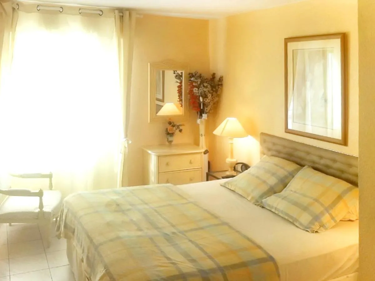Apartment With 2 Bedrooms In Frejus With Balcony And Wifi 0*,  France
