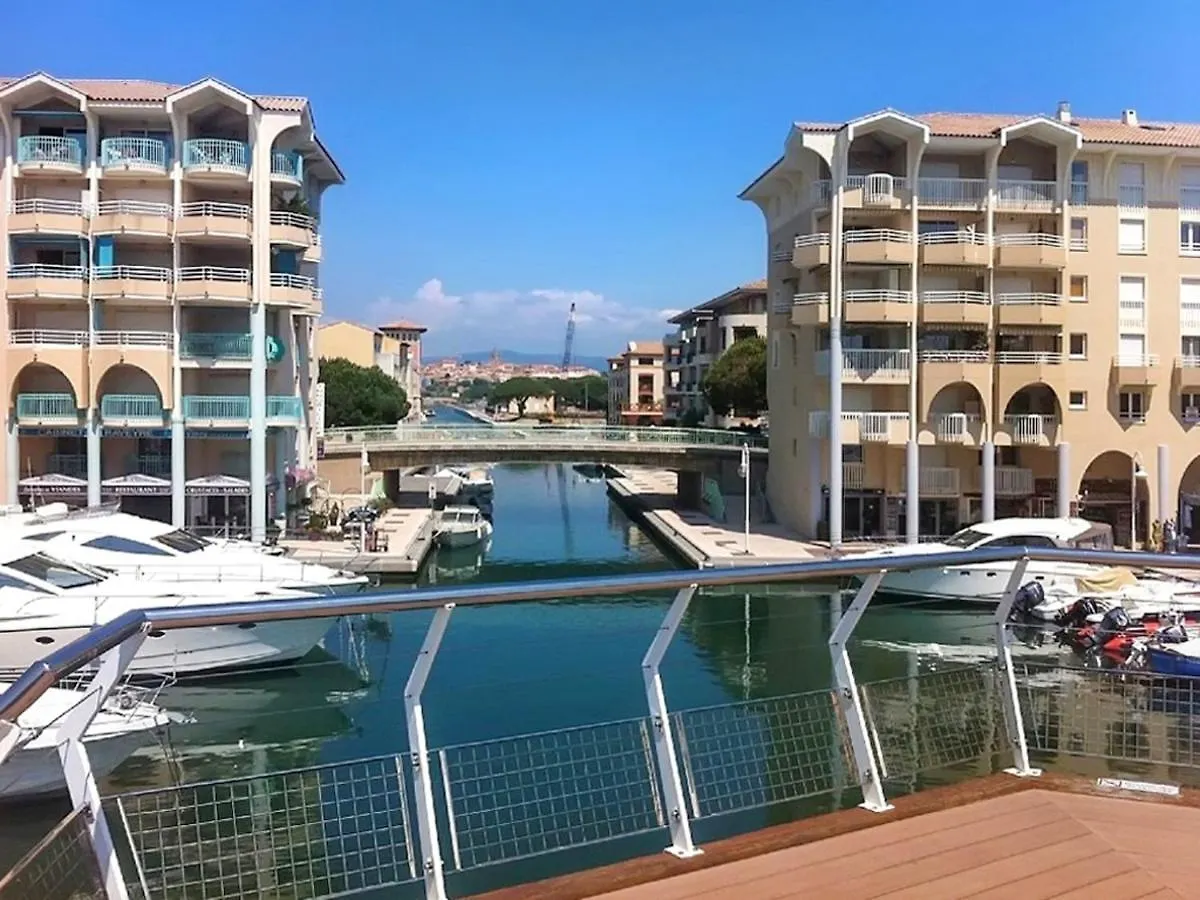Apartment With 2 Bedrooms In Frejus With Balcony And Wifi 0*,